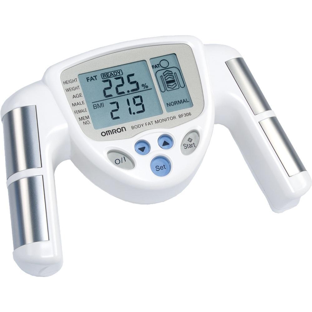 Ein K&ouml;rperfettmesser mit digitaler Anzeige f&uuml;r Fettanteil und BMI.